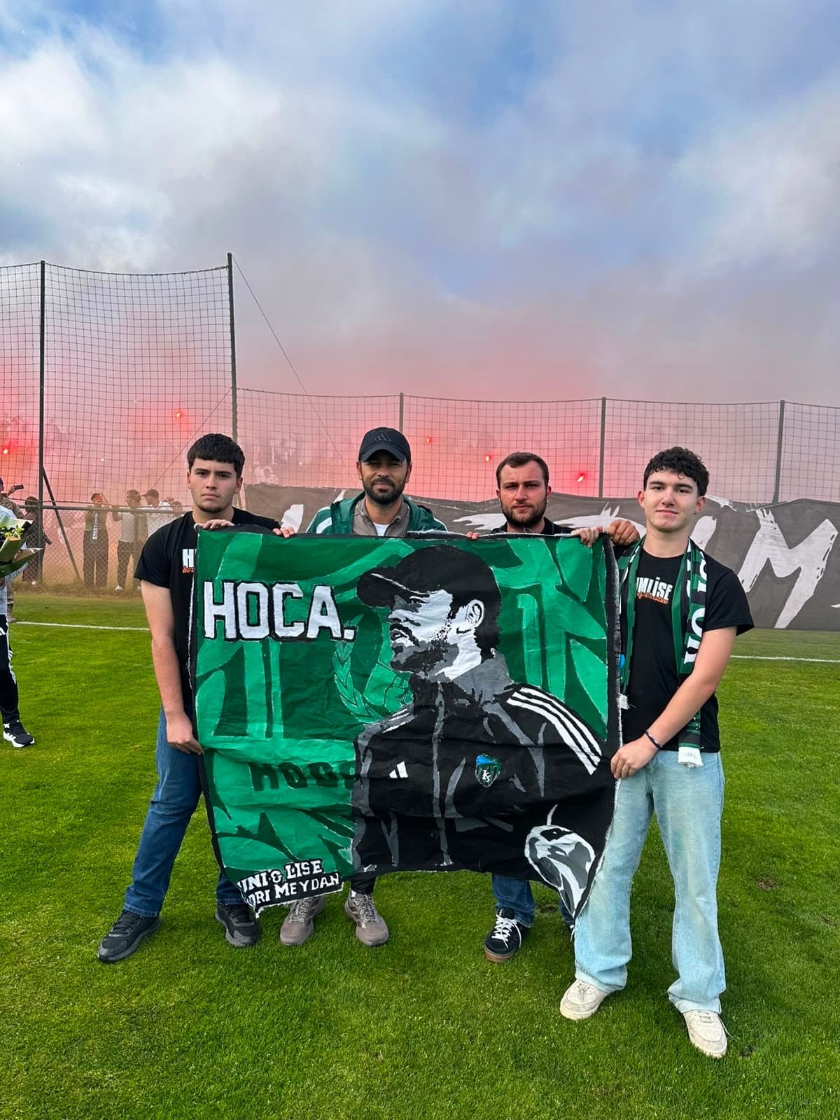 UNI & LISE Hodri Meydan Selçuk İnan Pankartı